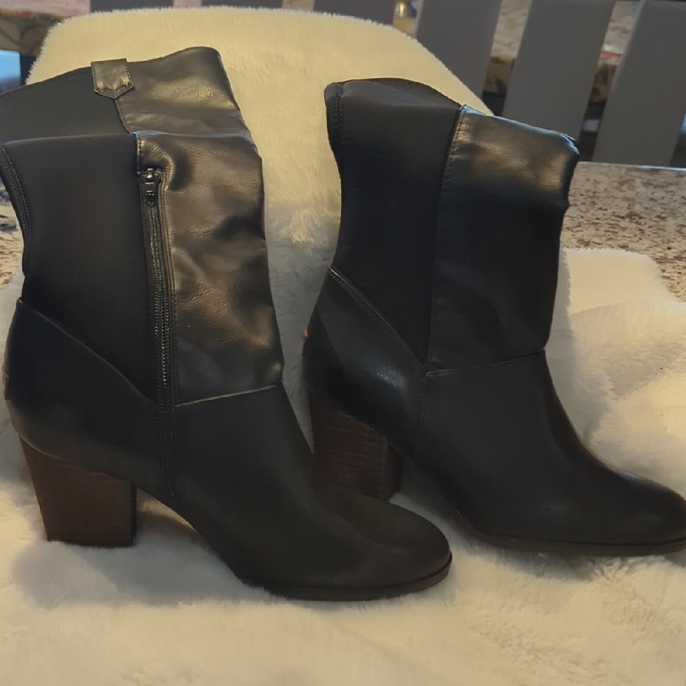 Dr. Scholl's Black Heeled Boots